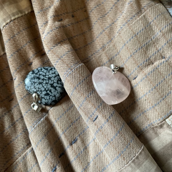 LOT OF ACCESSORY BUNDLE. All but the pendants and ear cuffs are from Romwe. - Picture 6 of 8